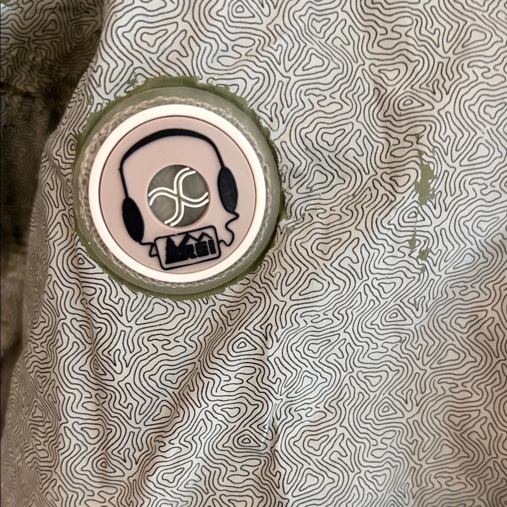REI Kids XL Olive Windbreaker Jacket - Picture 6 of 11
